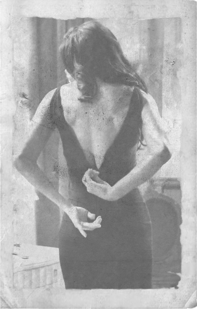 teleflora_commercial_dress